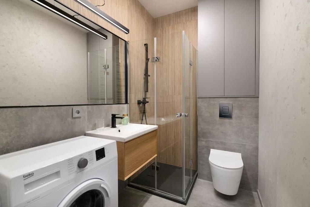 Easy Rent Apartments - Wettera II لوبلين المظهر الخارجي الصورة